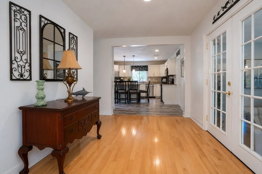 Photo of 305 Scadding Street
