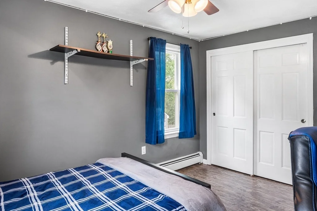 Photo of 24 Lantern Ln