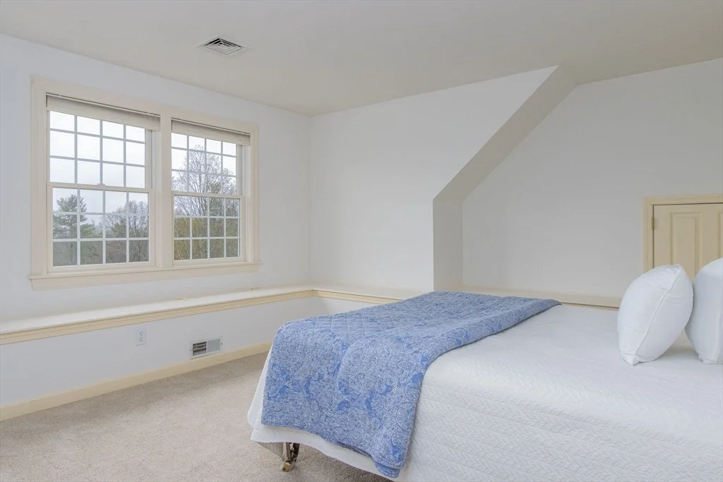 Photo of 89 Skyfields Drive