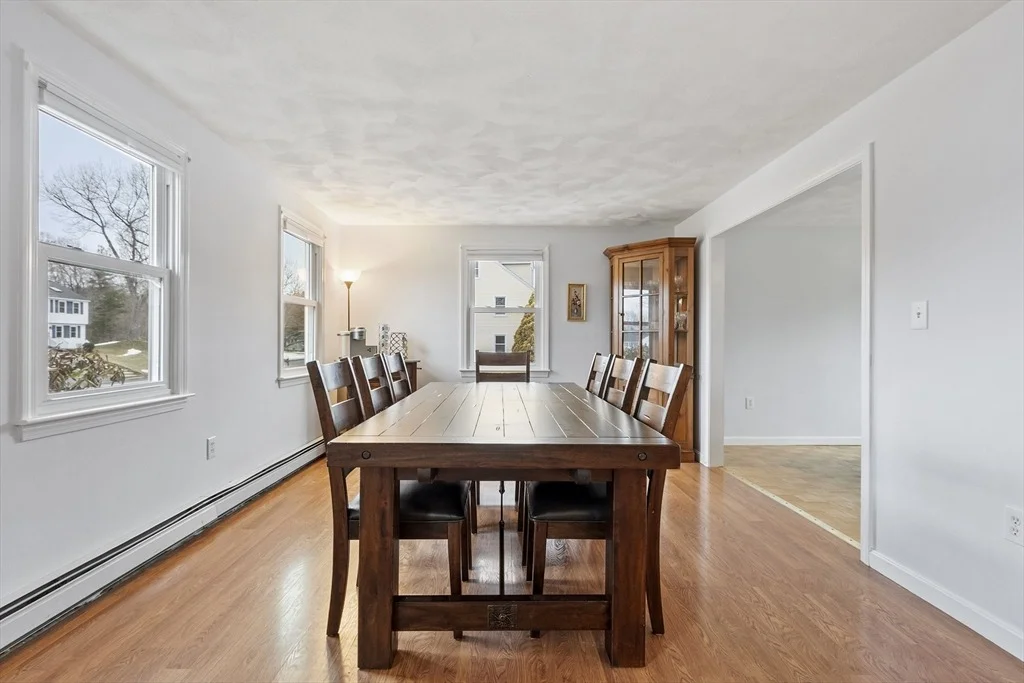 Photo of 27 Merrimac Dr