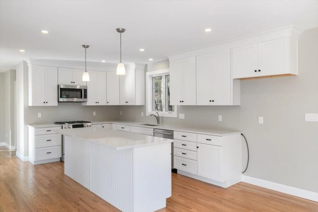 Photo of 799 Lowell Street