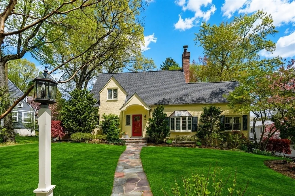 Photo of 14 Standish Rd