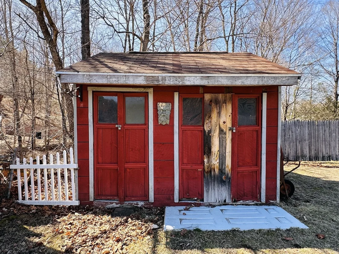 Photo of 44 Comins Pond Rd