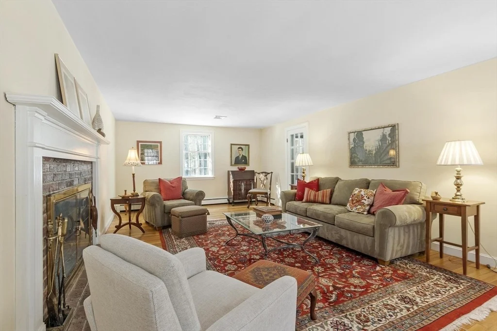 Photo of 265 College Rd