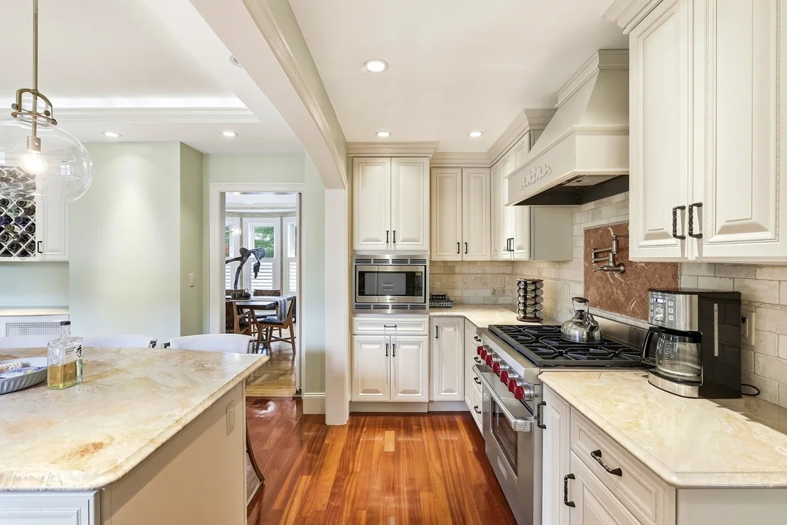 Photo of 10 Wolcott Ave