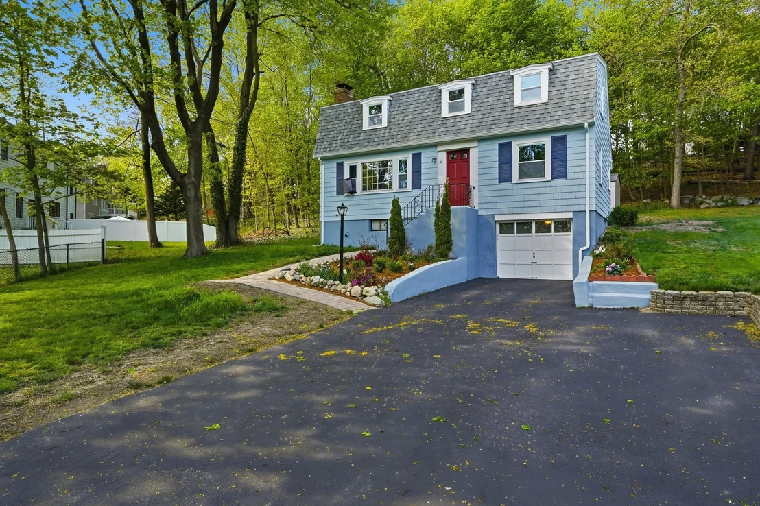 Photo of 6 Brookside Ave