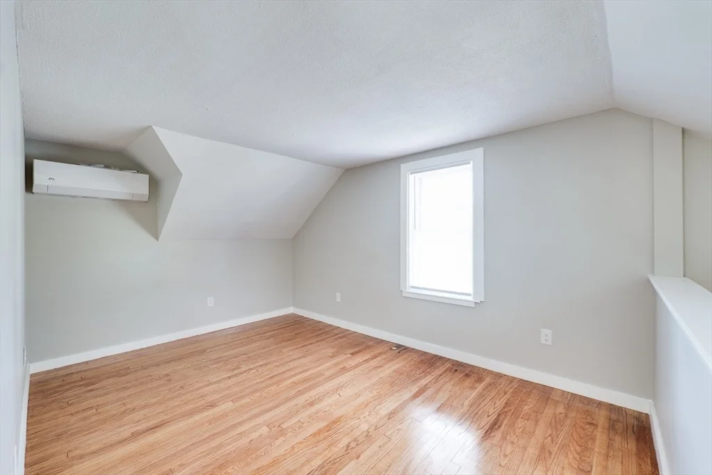 Photo of 257 Redlands Street
