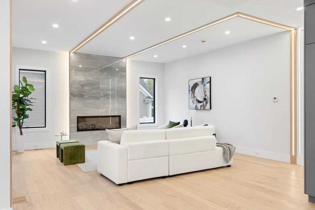 Photo of 108 Woodbine Circle