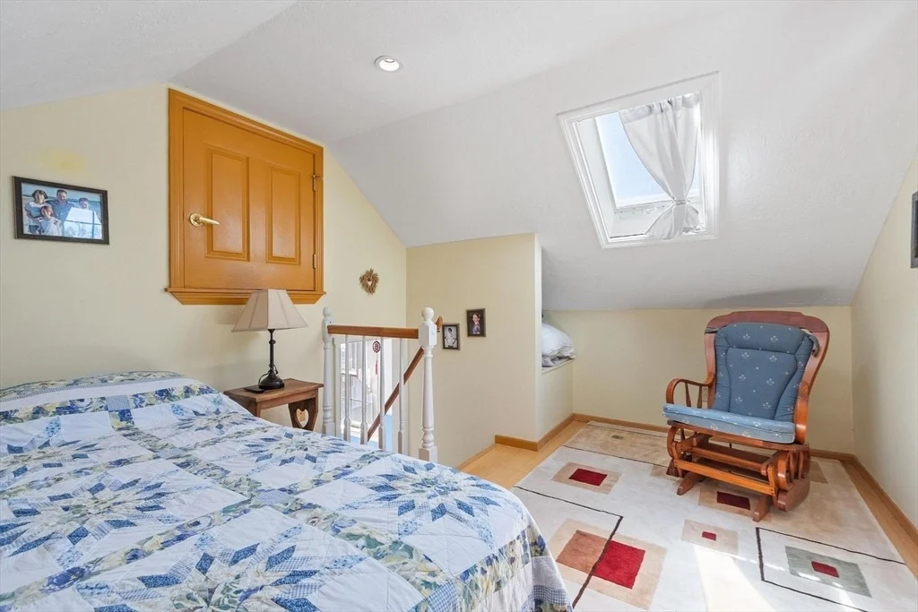 Photo of 397 Pleasant St