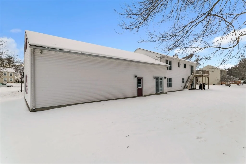 Photo of 11 Crystal Dr
