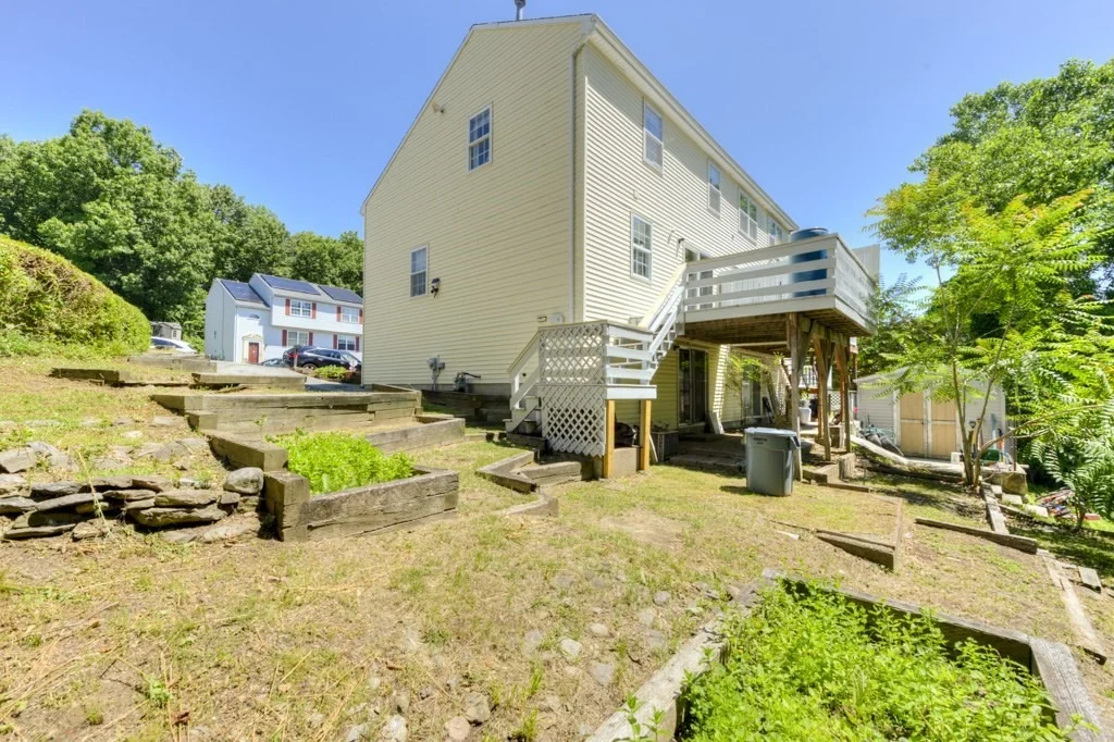 Photo of 39 Ledgecrest Dr