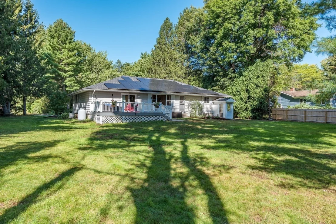 Photo of 69 Grantwood Dr