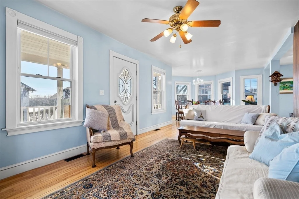 Photo of 68 Hampton Cir