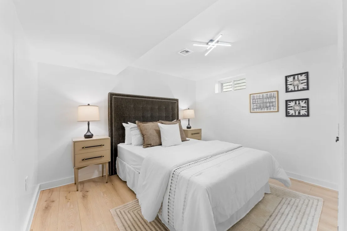 Photo of Unit 1 at 446 Broadway