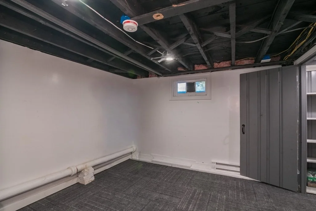 Photo of 379 Roosevelt Ave