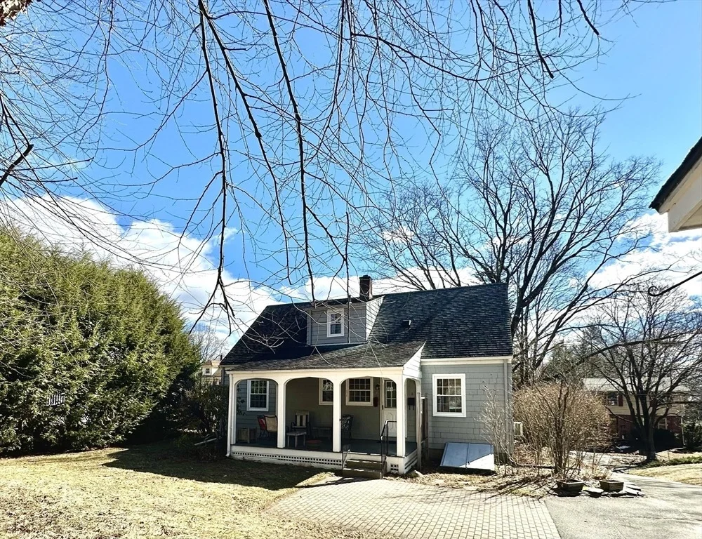 Photo of 32 Stilson Ave