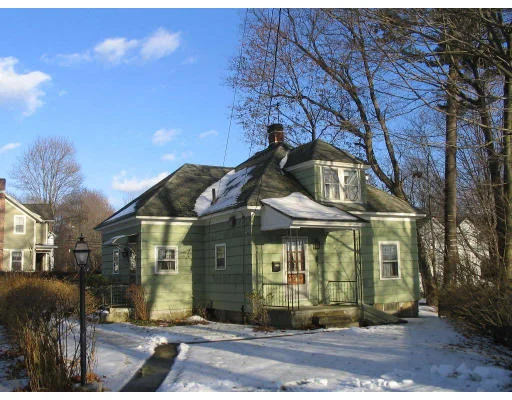 Photo of 8 Greeley Avenue