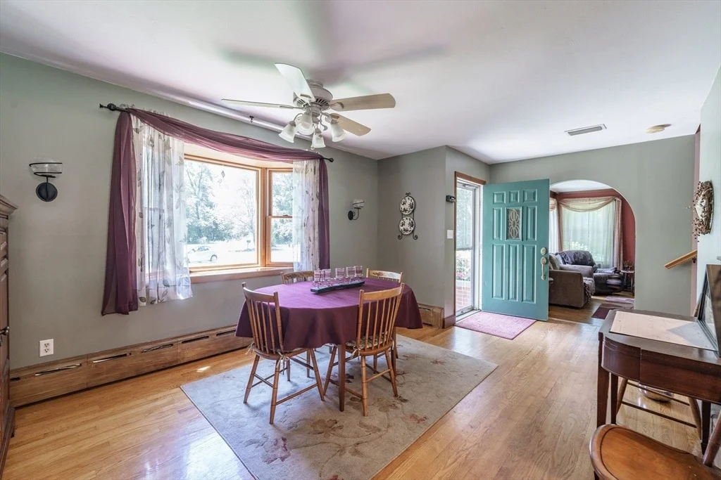 Photo of 128 Skyline Dr
