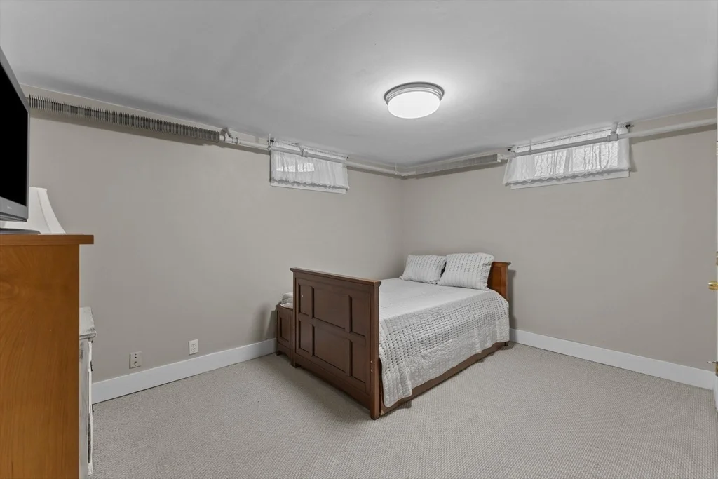 Photo of 7 Simond St.