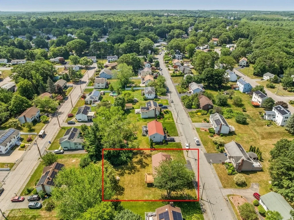 Photo of 36 Bittersweet Ln