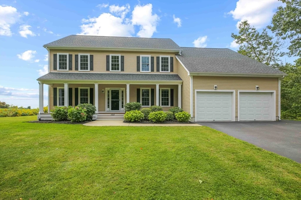Photo of 102 Kennedy Cir
