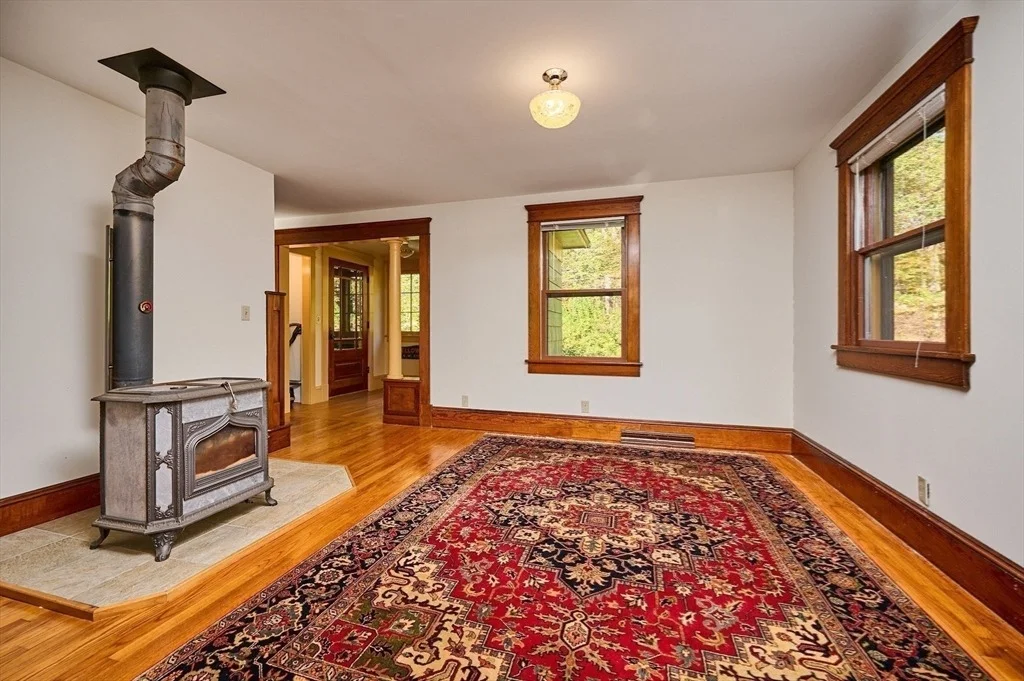 Photo of 362 Kennedy Road