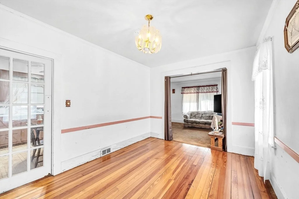 Photo of 76 Howard St