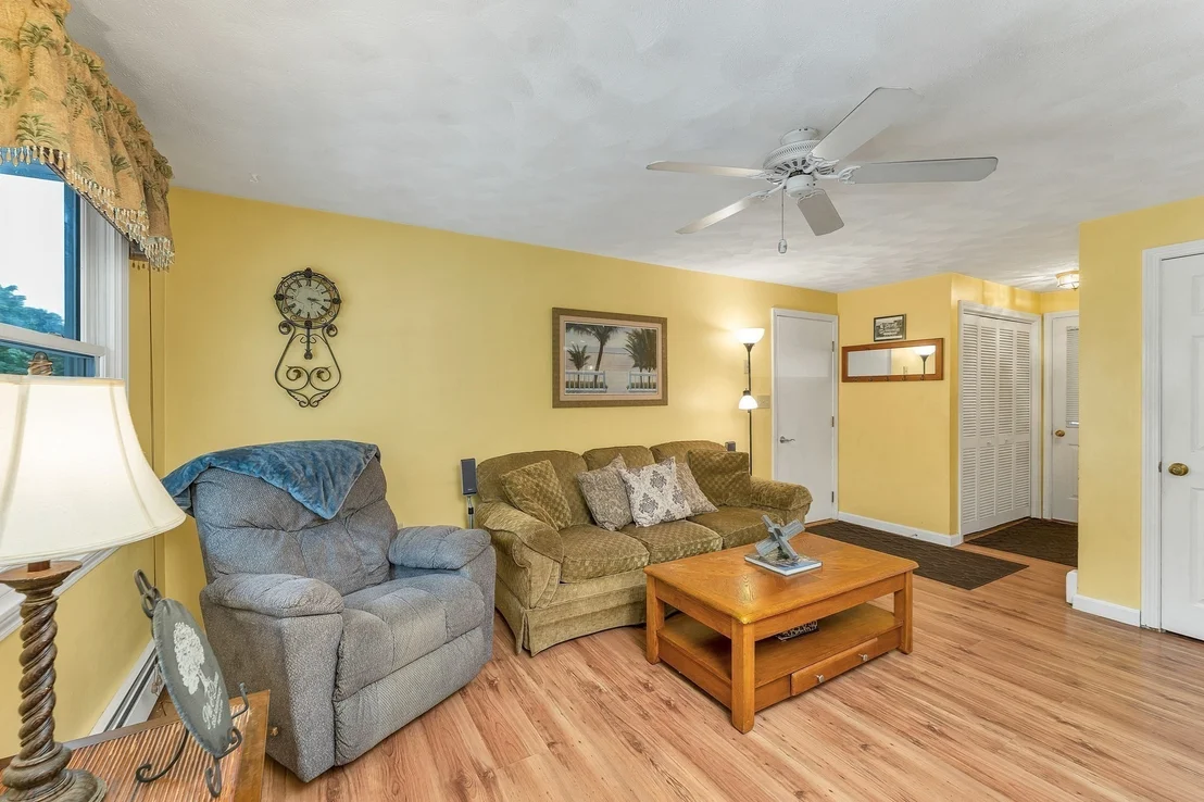 Photo of 14 Burnside Ln