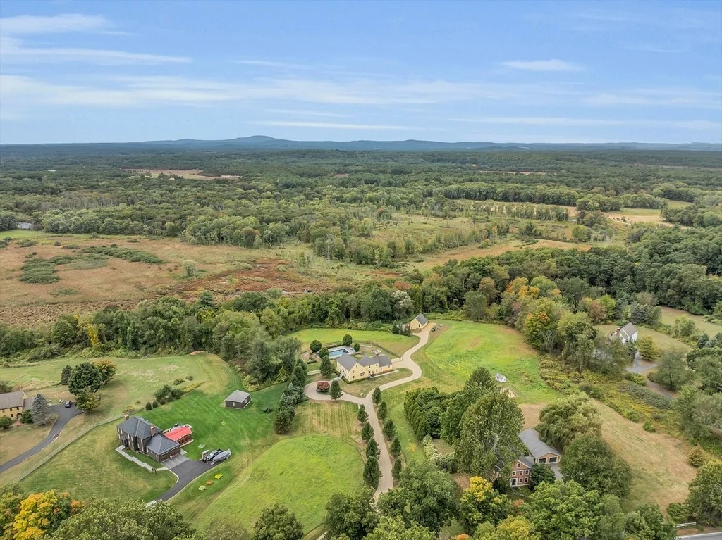 Photo of 324 Still River Rd
