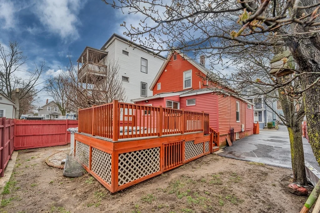Photo of 50 Walnut St