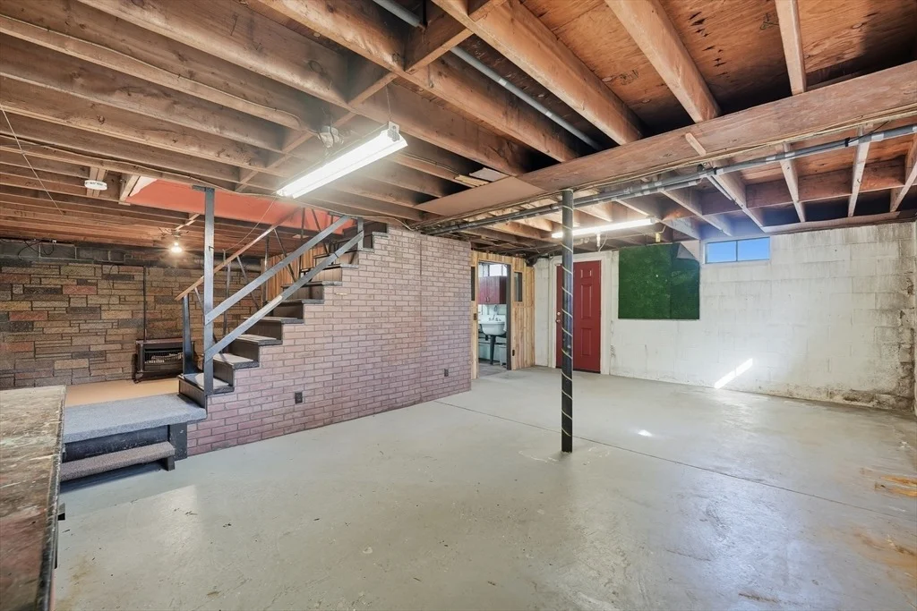 Photo of 66 Wayfield Ave.