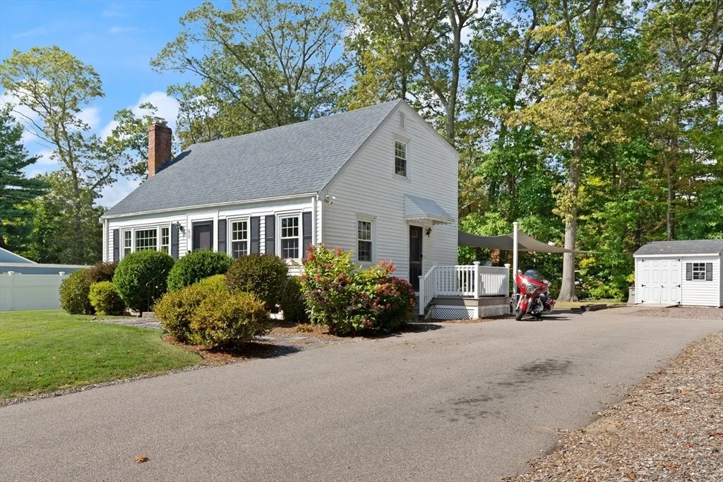 Photo of 60 School St