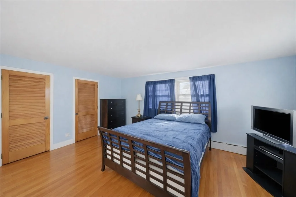 Photo of 767 Riverside Dr
