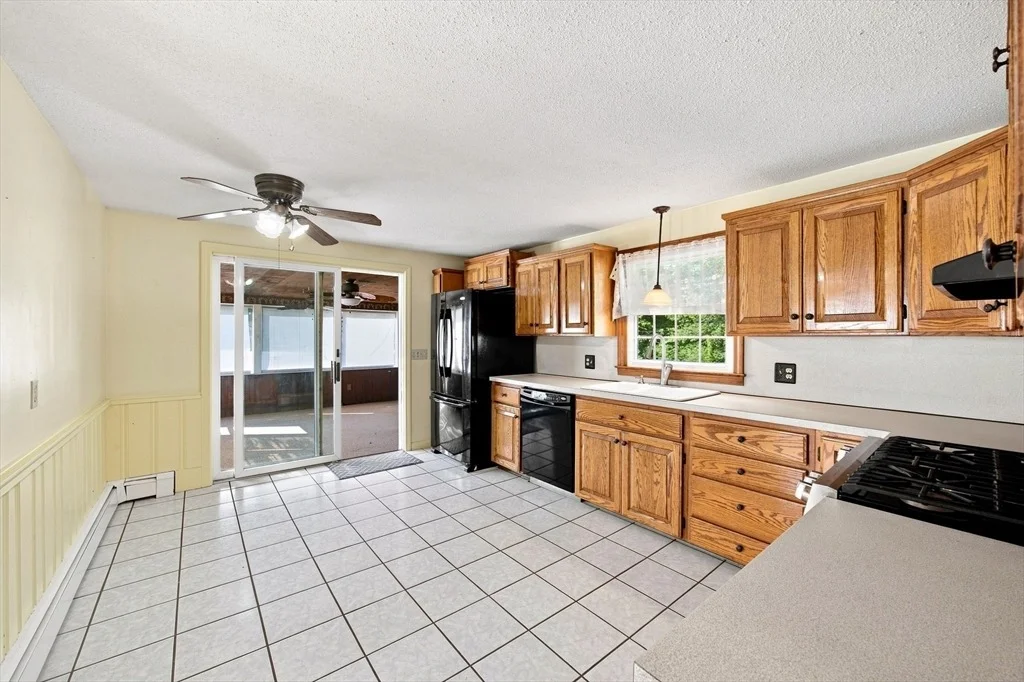 Photo of 28 River Park Dr