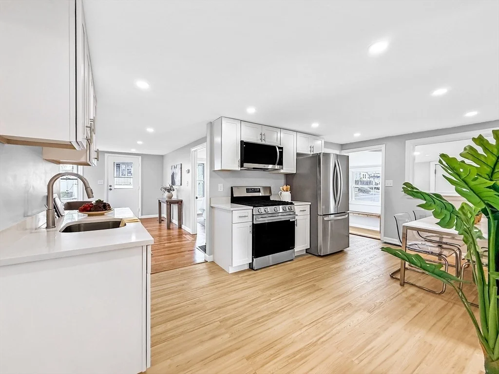 Photo of 87 Arborway Dr