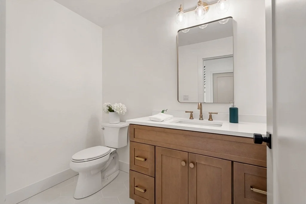 Photo of 100 Marblehead St