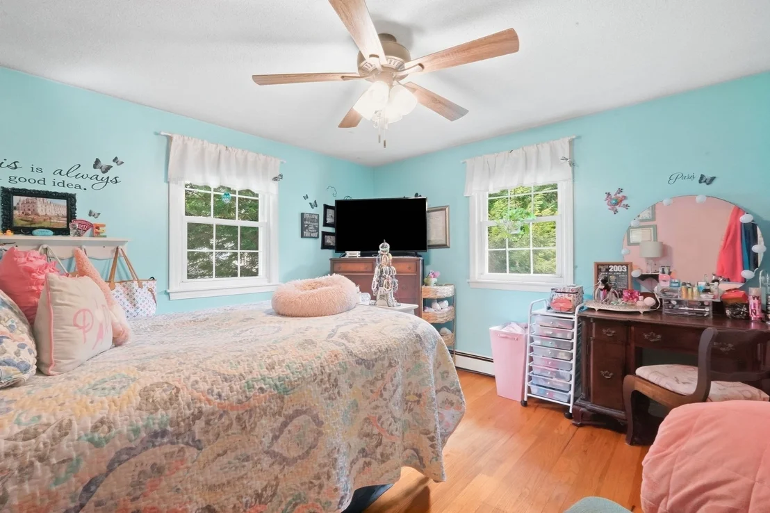 Photo of 36 Decorie Dr