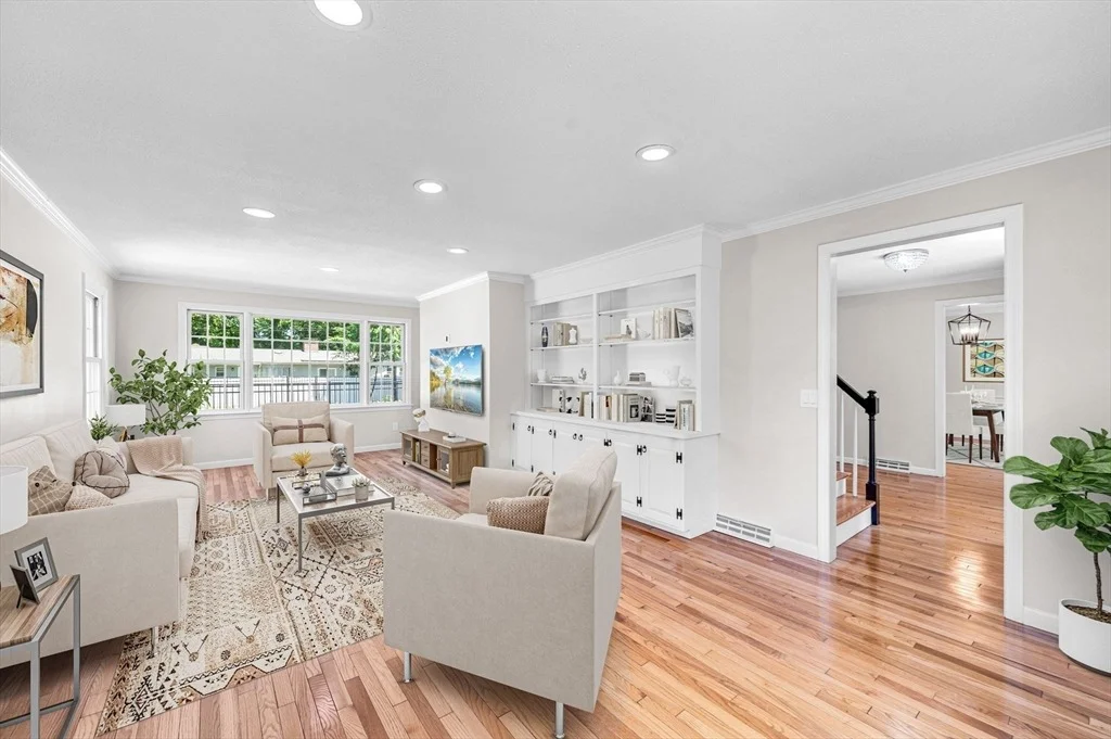 Photo of 252 Pinewood Drive
