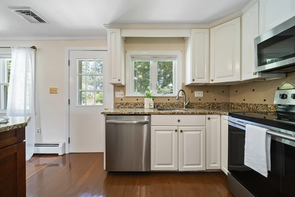 Photo of 15 Wiseman Dr