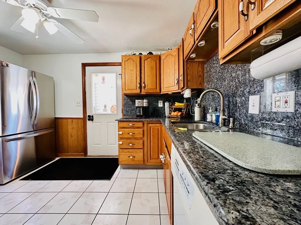 Photo of 62 Edgemere Blvd