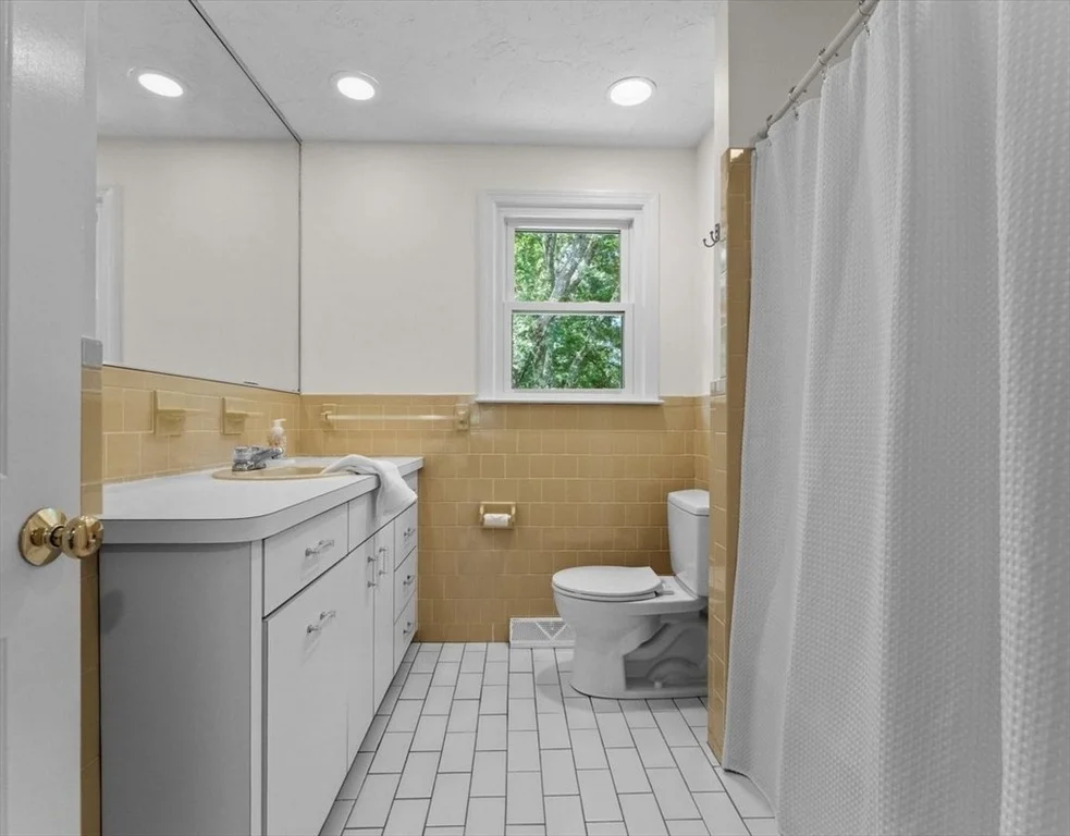 Photo of 9 Pleasantview Ter