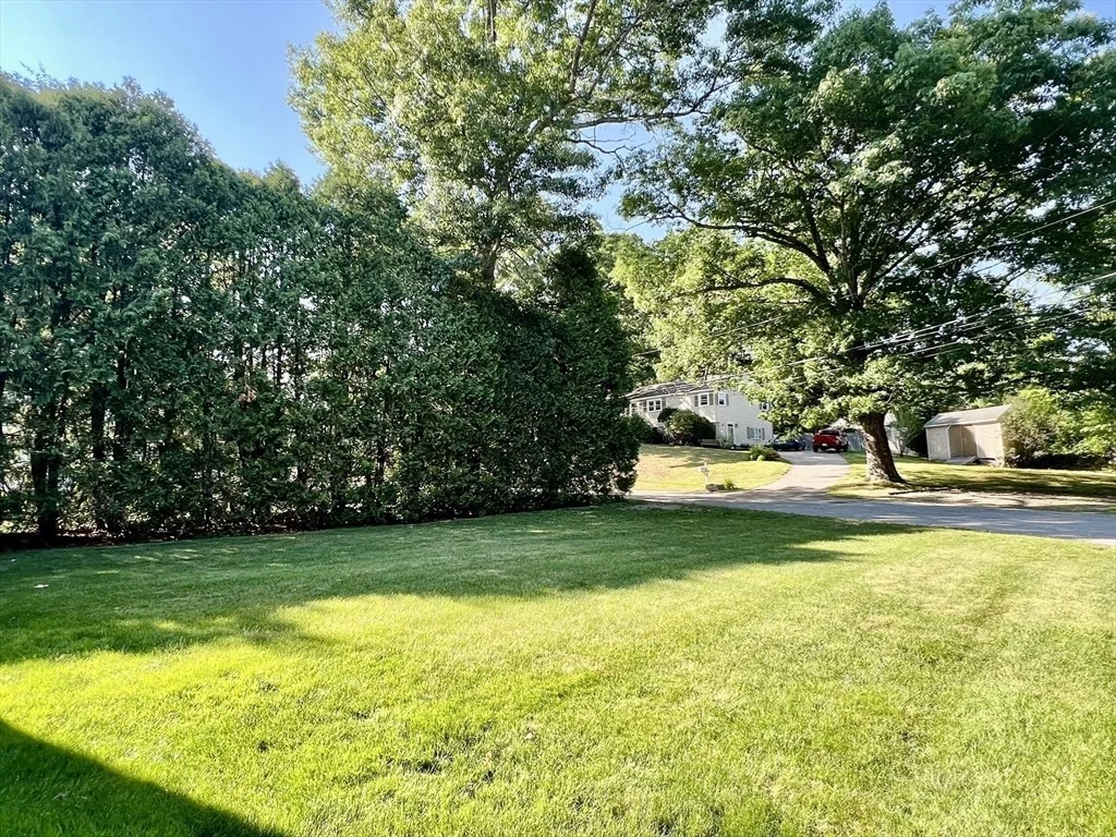 Photo of 60 Carousel Dr.