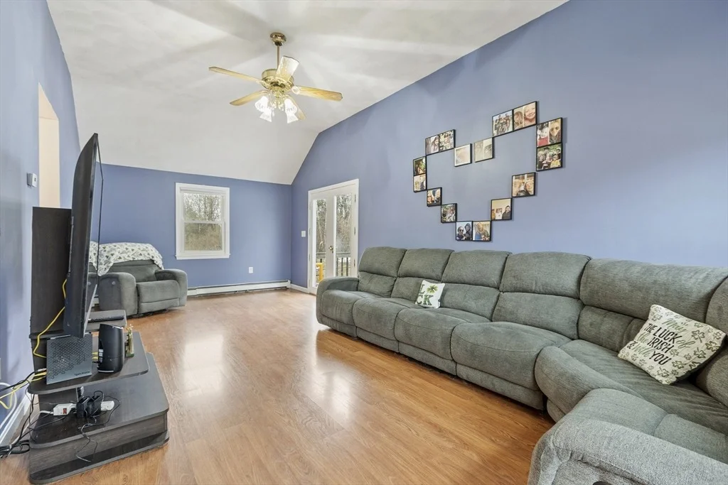 Photo of 27 Merrimac Dr