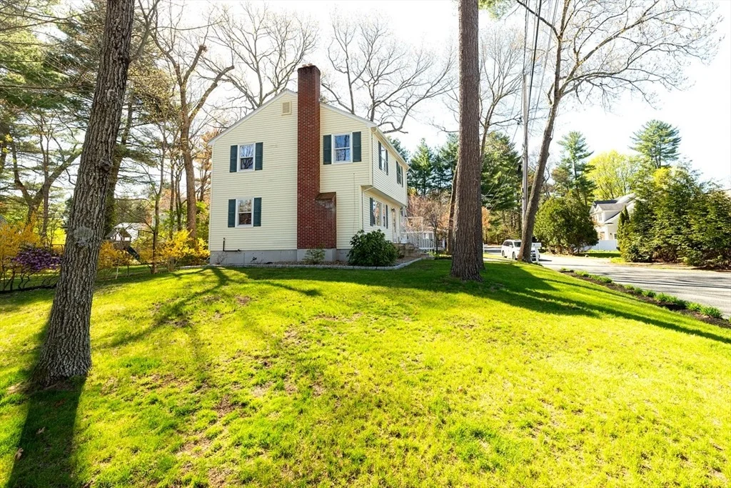 Photo of 2 Marigold Ave