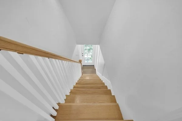 Photo of 35 Holbrook Ave