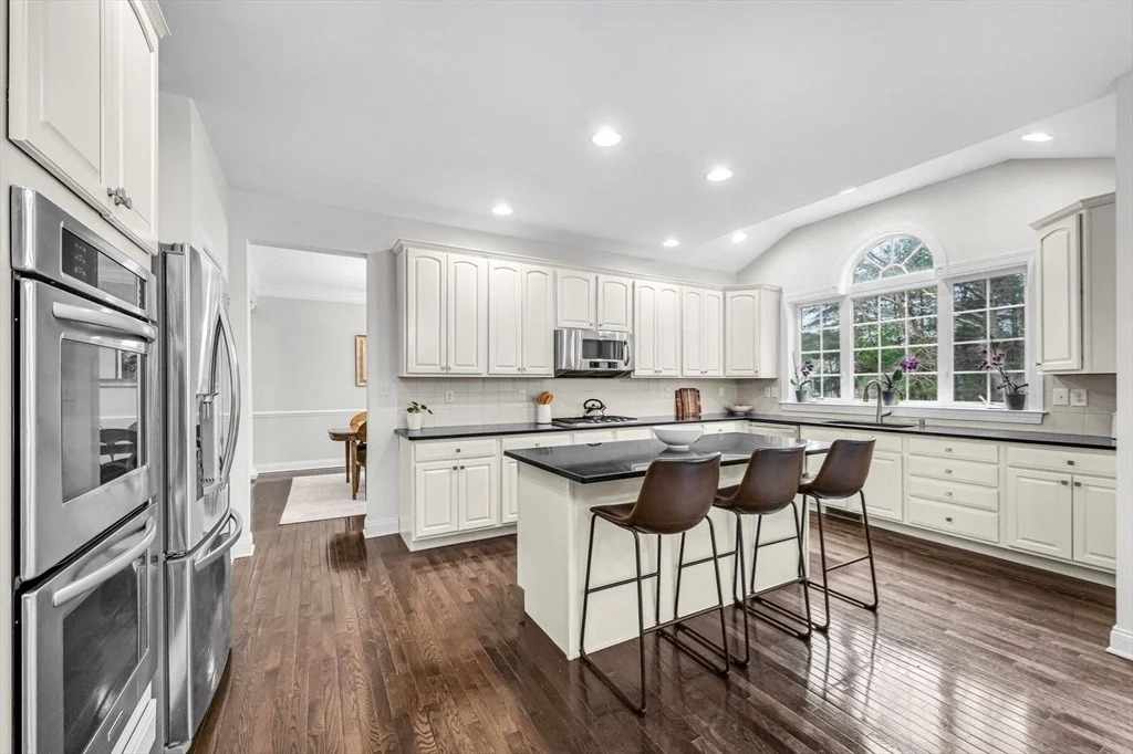Photo of 16 York Cir