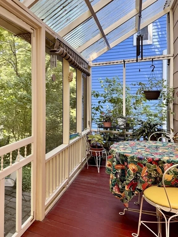 Photo of 10 Mountain Ave