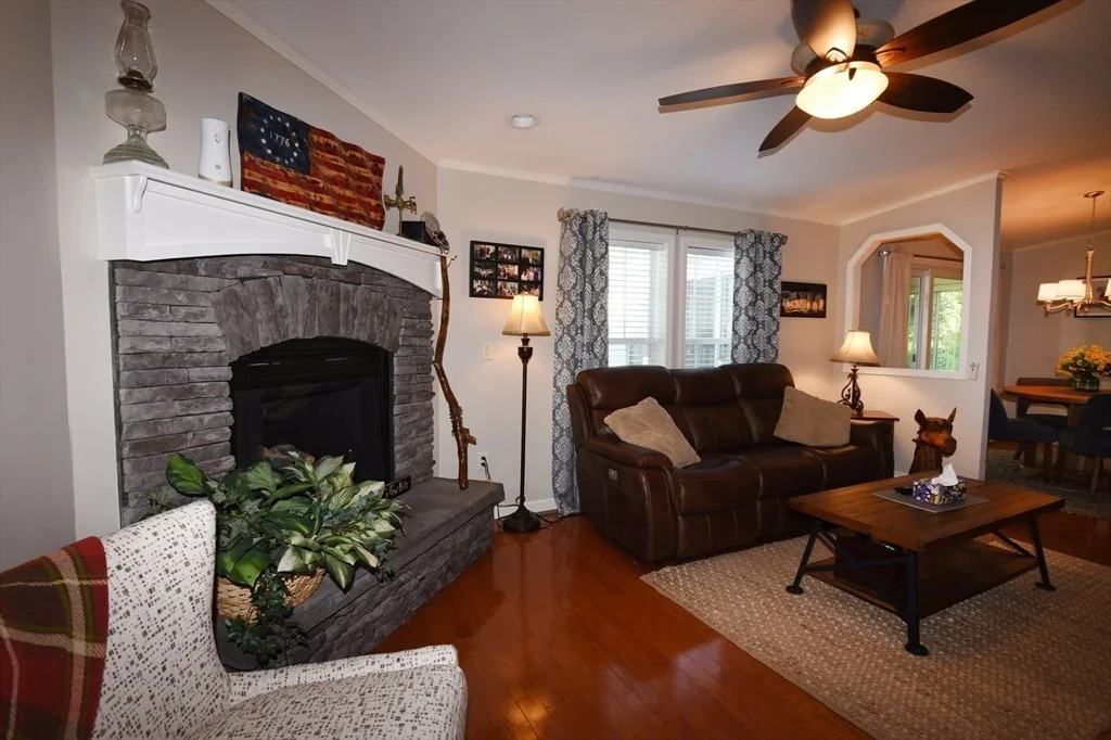 Photo of 4402 Pheasant Ln