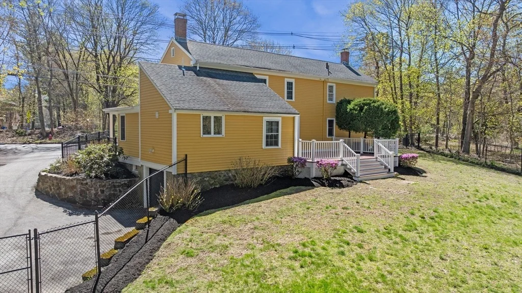 Photo of 1 Chestnut St