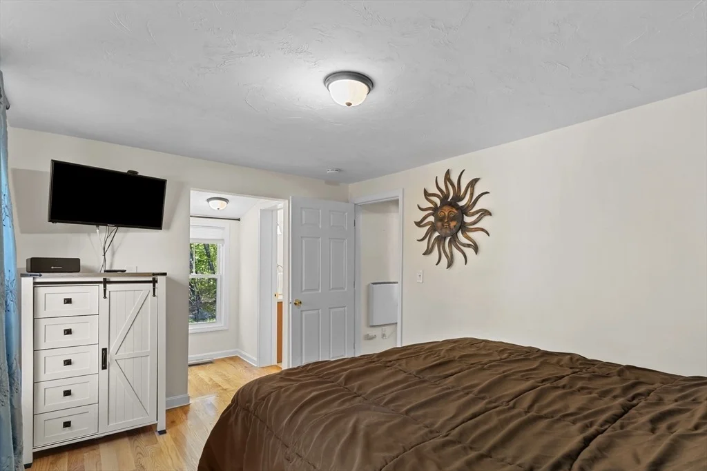 Photo of 31 Mixter Rd